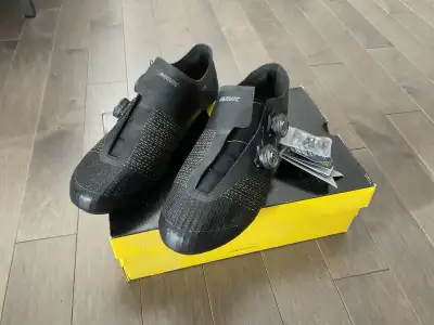 Cycling Shoes / Mavic Cosmic Ultimate III / Never Worn / 9.5 USA, View more