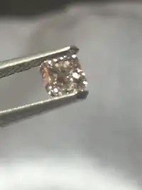 Fancy light pinkish brown diamond(( %100 natural with Gia cert))