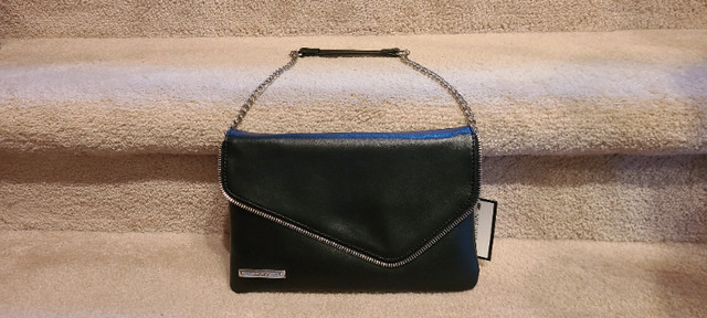 NEW WITH TAGS - NINE WEST LEATHER PURSE in Women's - Bags & Wallets in St. Catharines