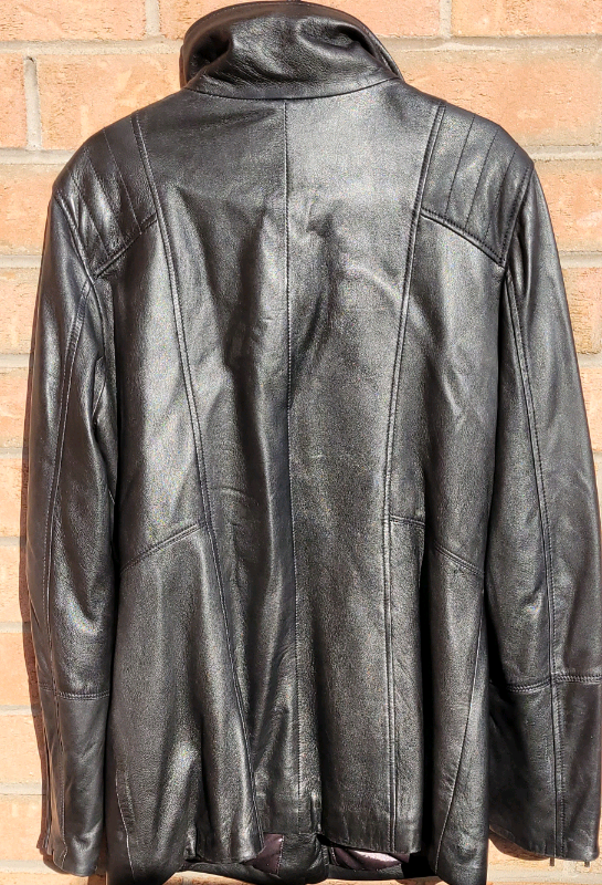 Women's Black Danier Leather Jacket (Thinsulate) in Women's - Tops & Outerwear in Oshawa / Durham Region - Image 4