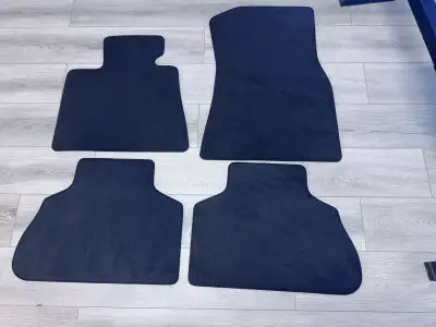 Floor mats set CARPET . From 2018 until 2025 y BMW x 5 is gonna fit . All this years in same BODY ....