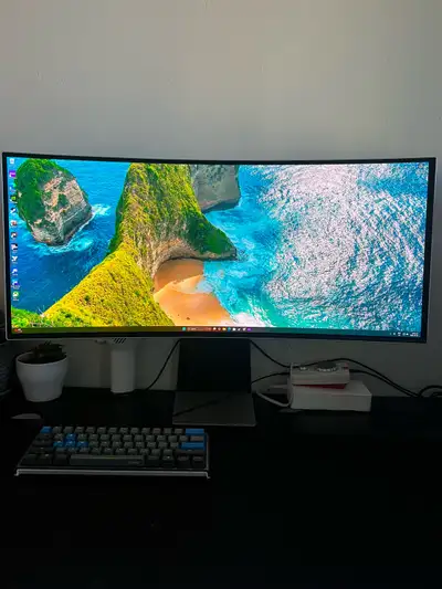 1440p 175hz Samsung odyssey OLED  34inch, View more