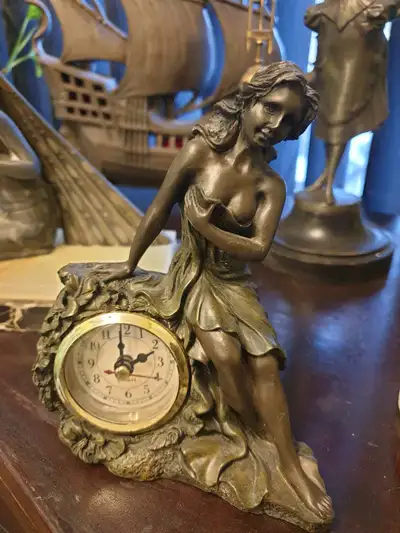 Seated Lady clock works!, View more