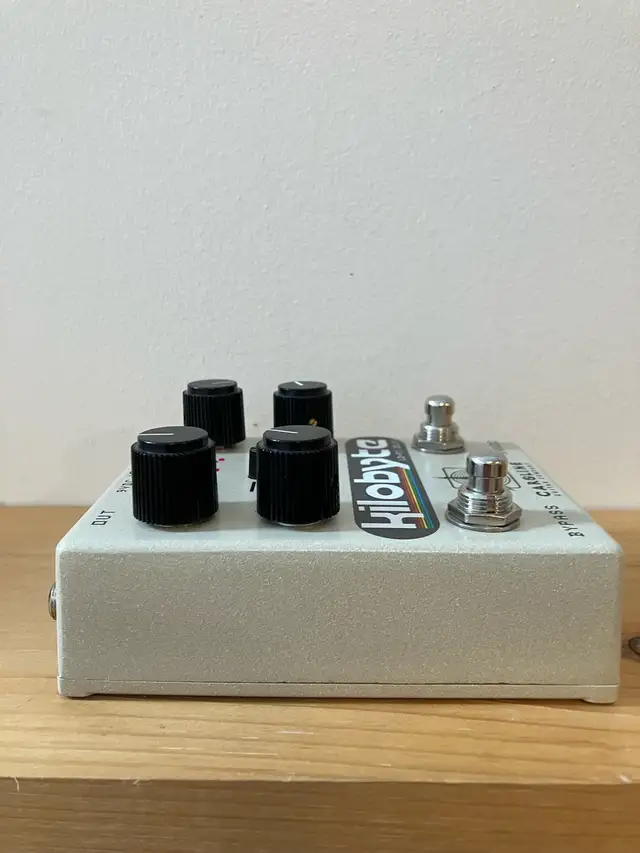 Caroline Guitar Company Kilobyte Lo-Fi Delay Pedal in Amps & Pedals in City of Montréal - Image 8