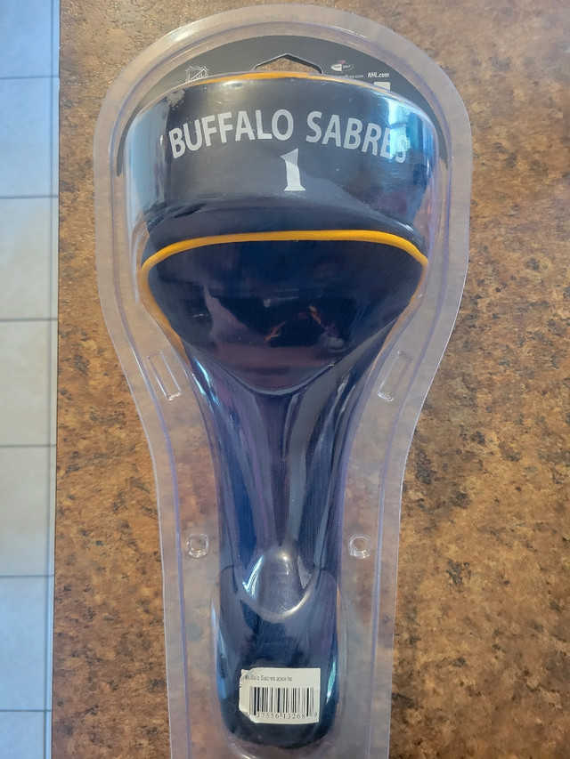 Buffalo Sabers Driver Headcover in Golf in Kitchener / Waterloo - Image 3