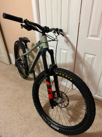 Commencal META HT small frame 27.5 mint condition custom build..