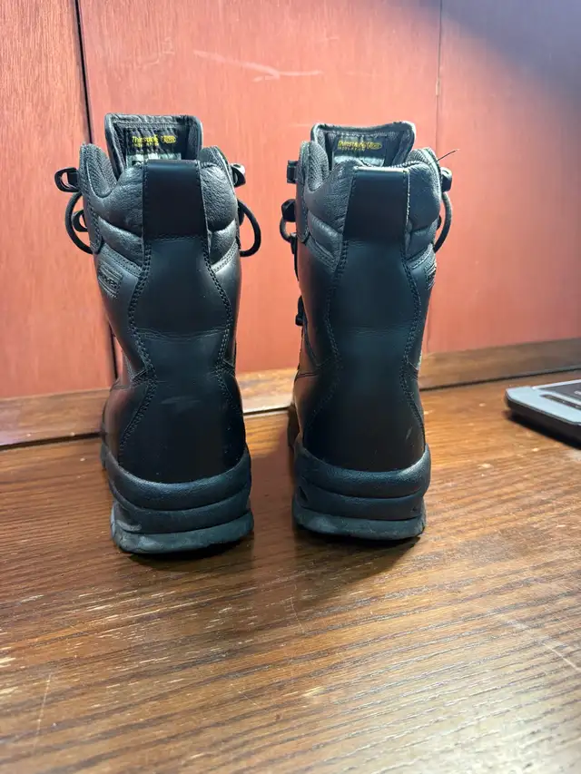 Magnum CSA Thinsulate Safety Work Boots – Women’s 6.5  – Black in Women's - Shoes in Calgary - Image 7