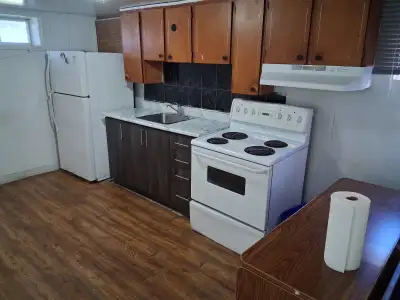 One Bachelor Bedroom Basement Apartment Available In Malton NOW! I have a one bachelor bedroom basem...