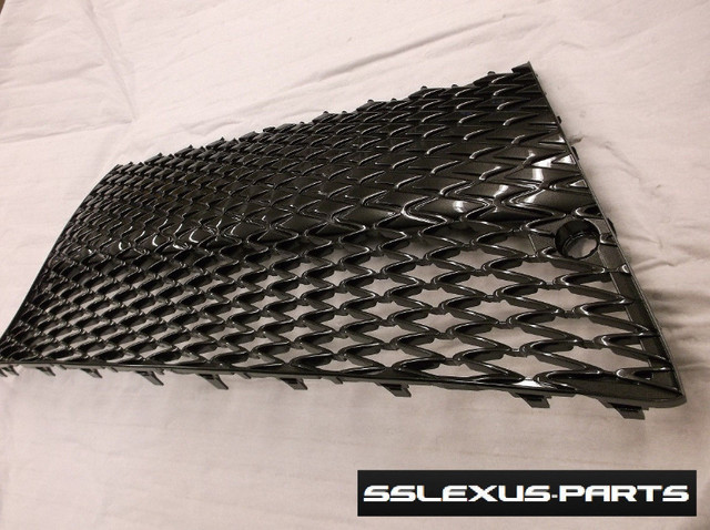 NEUF Grille Lexus IS250 IS350 2014 2015 2016 F-Sport Front Grill dans Pièces de carrosserie  à Longueuil/Rive Sud - Image 2