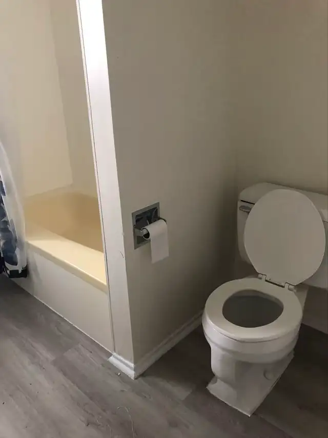 hi tech Kanata private furnished room for rent in Room Rentals & Roommates in Ottawa - Image 9