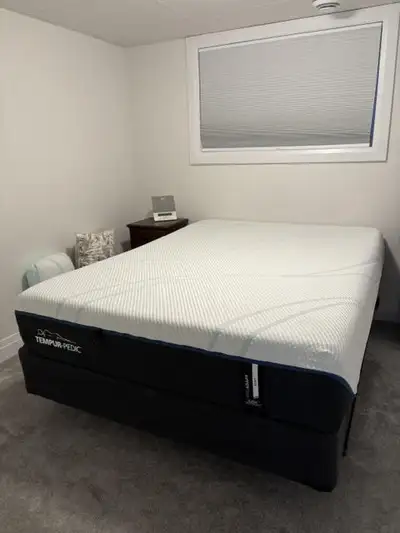 Tempur-pedic ProAdapt Blue(soft) Queen Mattress, View more