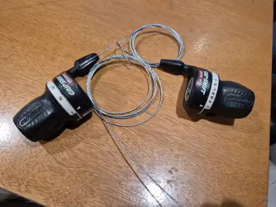 SRAM 3x7 grip shifter set, View more