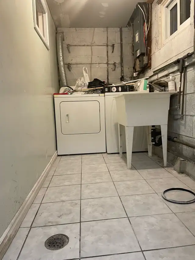  basement for rent in Long Term Rentals in City of Toronto - Image 6