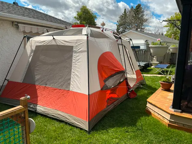 Columbia 2 Room Tent63660945388675122