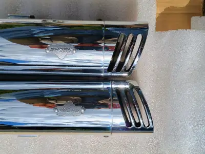 Used Shark Road slip on exhaust for Kawasaki Voyager or Vaquero 1700, No dents or crash damage, mino...