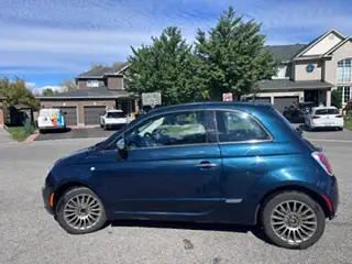 2015 Fiat 500 Lounge with only ~ 35K km. Perfect for commuting!