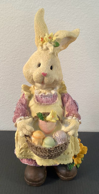 EASTER #12 - Super Cute Easter Bunny Collecting Eggs Figurine