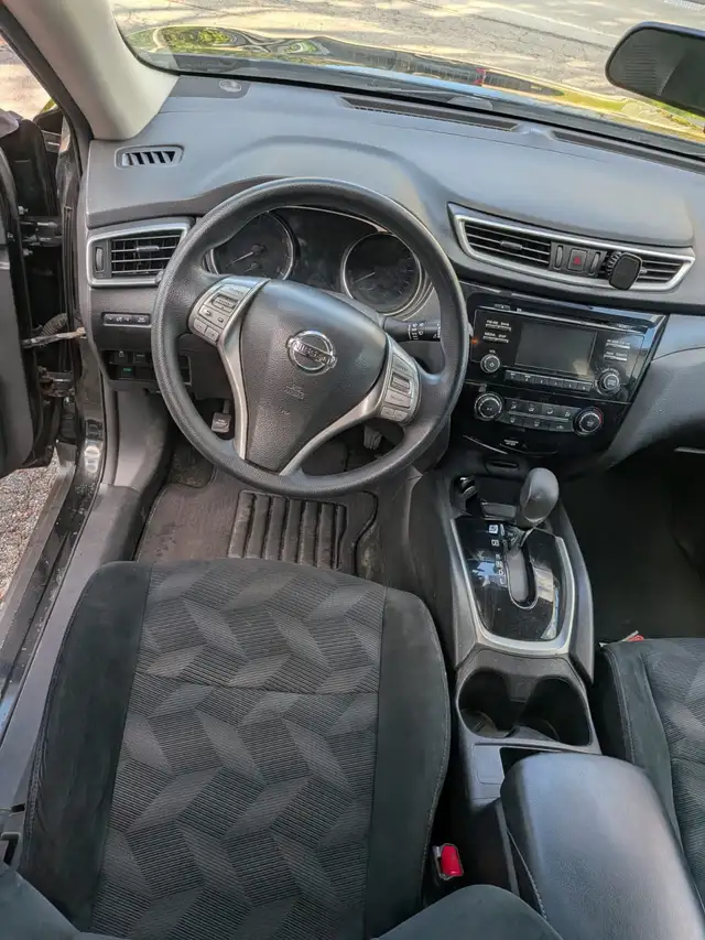2016 Nissan Rogue in Cars & Trucks in Oakville / Halton Region - Image 11