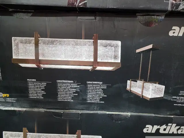 Chandelier/Pedant LED Artika Melt Ice in Indoor Lighting & Fans in Windsor Region - Image 9