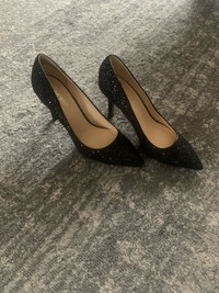 Women's black size 8 heels