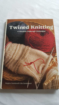 Twined knitting. Swedish technique.