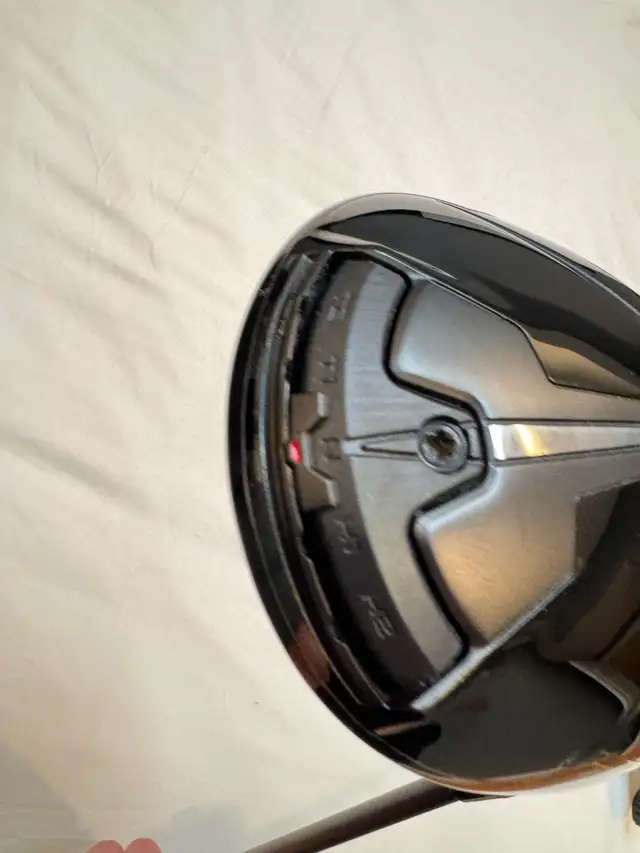 Titleist TSR3 Driver - 9.0° - Stiff Flex - RH in Golf in Windsor Region - Image 6