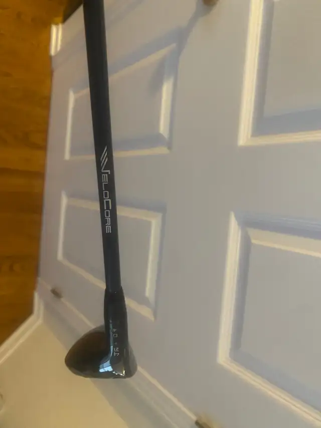 Titleist GT left hand 4 hybrid in Golf in Ottawa - Image 5