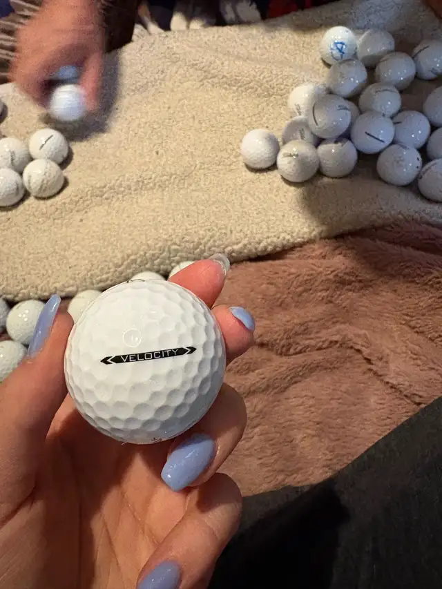 Titleist Velocity golf balls in Golf in Ottawa - Image 3