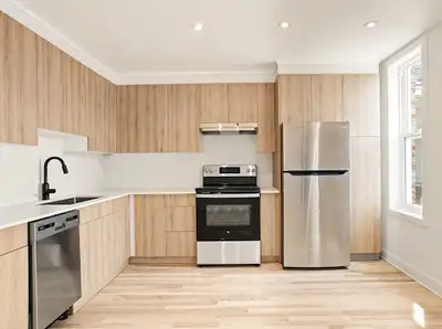Appartement 1 chambre et 1 salle de bain (fraîchement rénové)