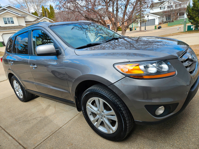 2011 Hyundai Santa Fe AWD V6 Limited in Cars & Trucks in Edmonton