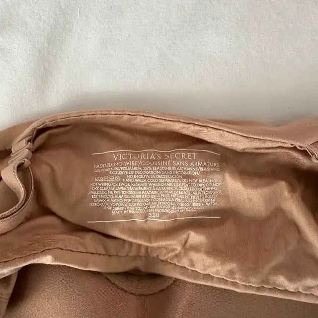 Victoria's Secret Body unlined tank bra63234604617729122