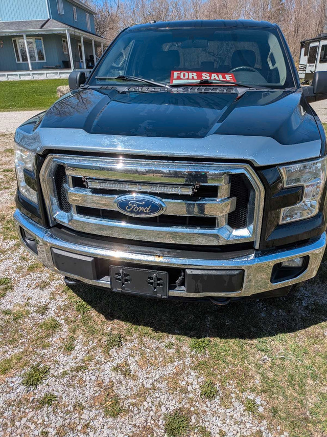 2017 F150 Supercab 4 by 4 in Cars & Trucks in Barrie