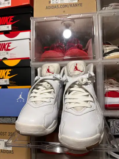 Jordan 8 ovo size 9.5 condi 9.5/10, View more