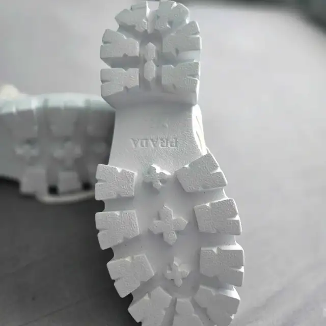 Prada Milano white Boot in Women's - Shoes in City of Toronto - Image 7