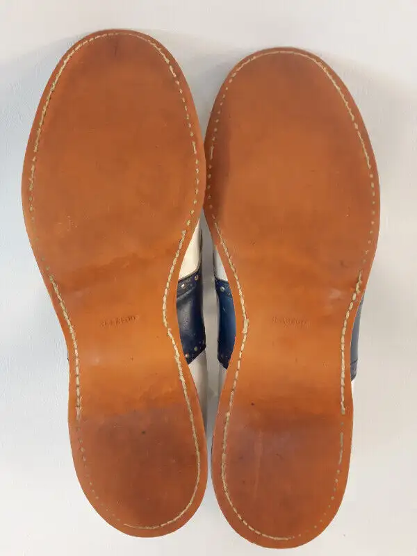 Vintage 1950s Two Tone Leather Oxford Saddle Women's Shoes in Arts & Collectibles in Kitchener / Waterloo - Image 9