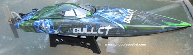 RC Racing Boat  Bullet V4E Brushless Electric RTR with 2 LIPO in Hobbies & Crafts in Kamloops - Image 4