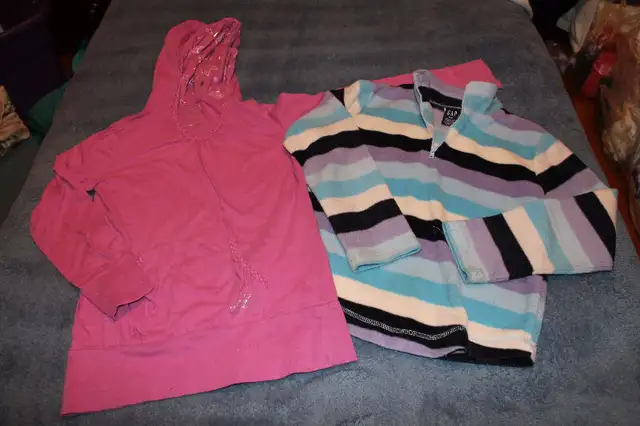 girls Size 8 pink hoodie shirt and Gap sweater $4 in Kids & Youth in Oshawa / Durham Region - Image 2