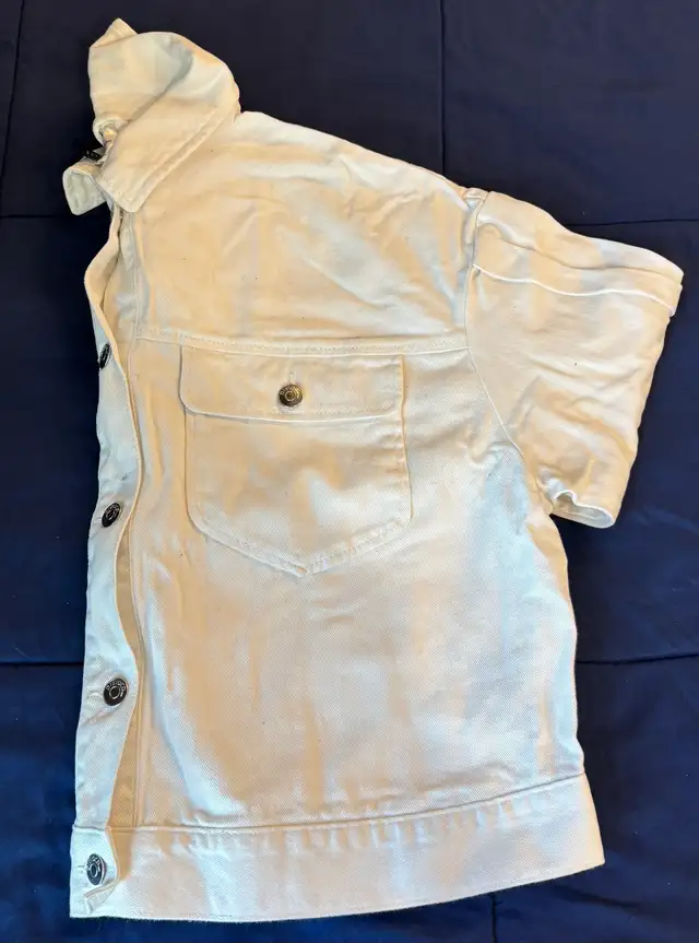 H&M Denim Jackets in Women's - Tops & Outerwear in City of Halifax - Image 3
