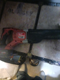 Selling 18v Milwaukee sawzall 3 amp battery included
