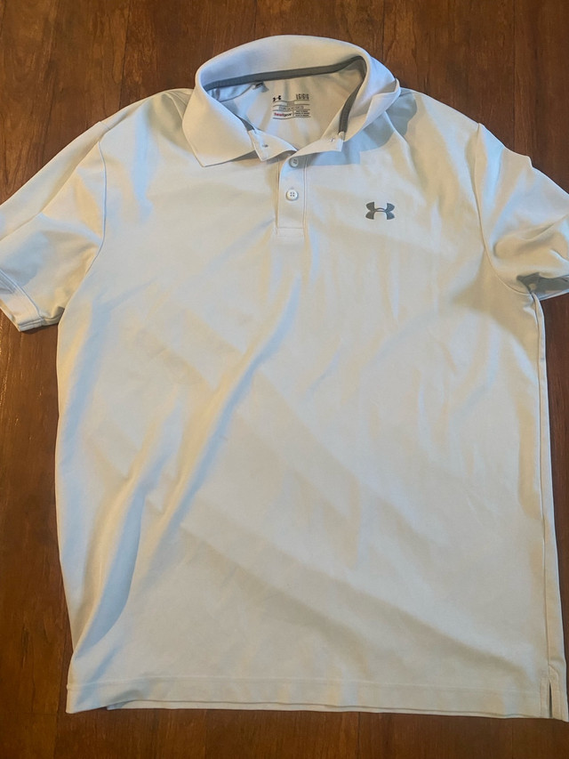 Under Armour size loose large  in Men's in Charlottetown