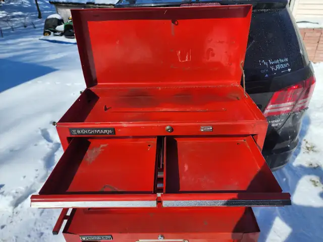 Benchmark 8 Drawers Tool Chest With Locking Bar65162032656385123