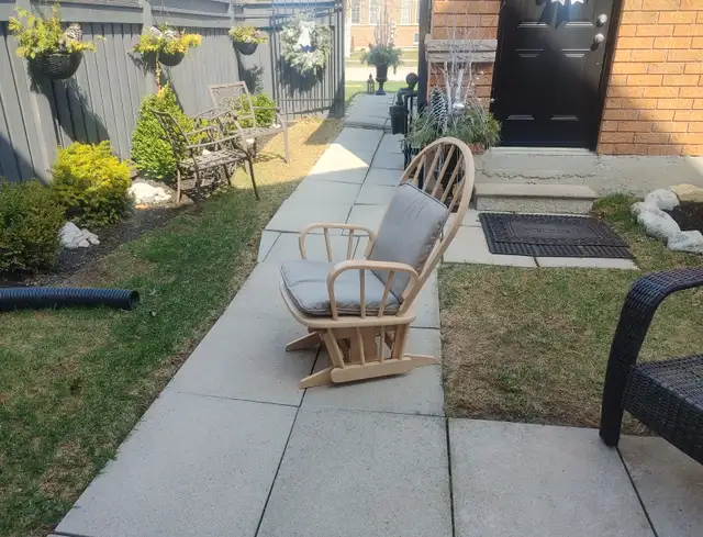 Wooden Chair $3062863732149891122