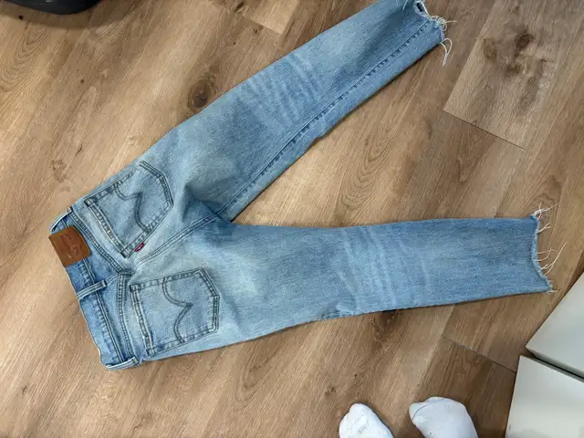 Levi’s jeans 24 in Women's - Bottoms in Sudbury - Image 2