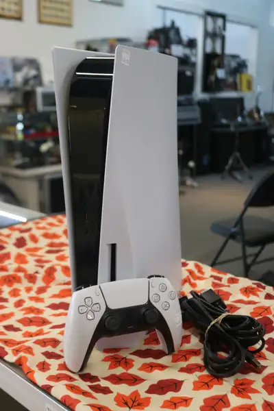 PlayStation 5 Console - Disc Edition cfi-12154 (#41539-1), View more
