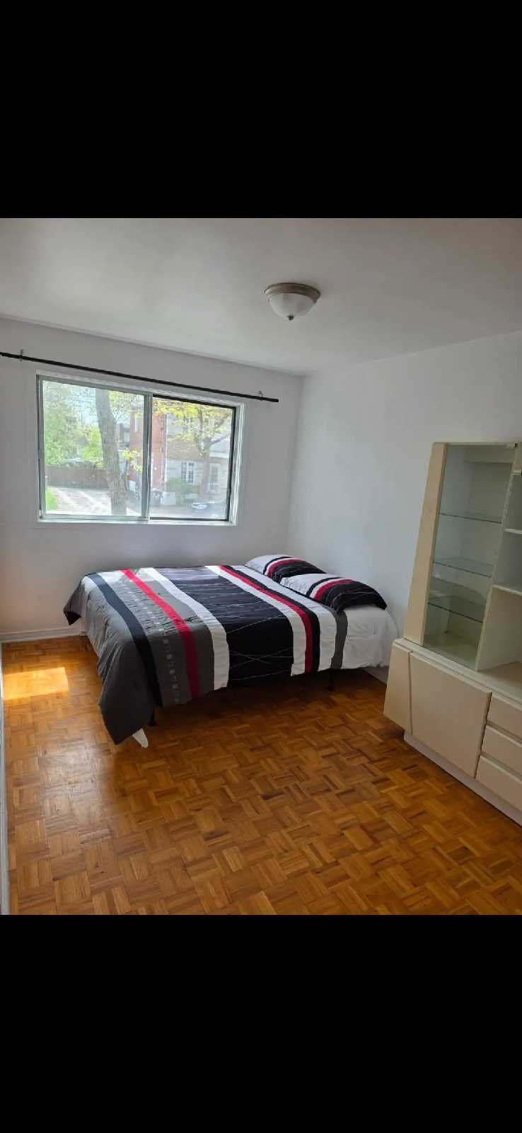 CHAMBRE ESPACIEUSE TOUT INCLUT À LOUER — photo 3