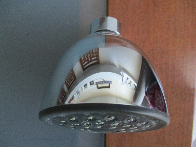 Delta A112.18.1M Shower Head in Plumbing, Sinks, Toilets & Showers in Calgary - Image 2