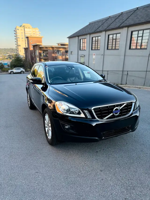 Volvo XC60 2010 –ONLY 19,000 km | Right-Hand Driv63384460719233123