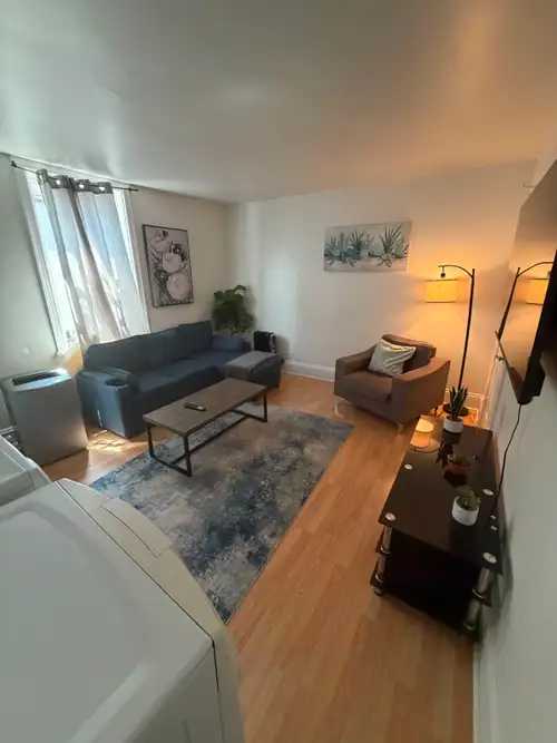 Fully furnished 3-bedroom upper-level apartment in Sandy Hill, approximately a 2-minute walk from th...