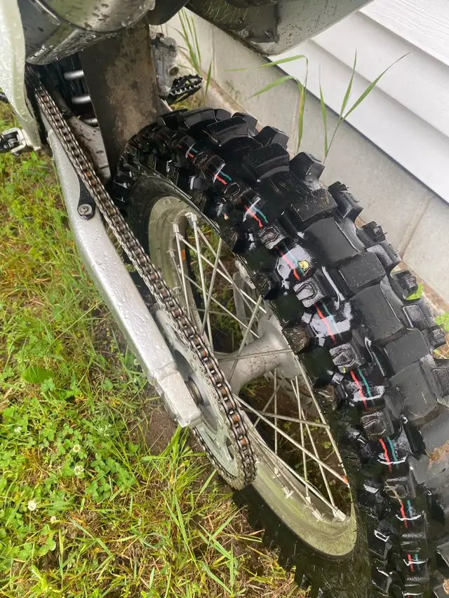  2009 Crf 250r  in Dirt Bikes & Motocross in Muskoka - Image 5