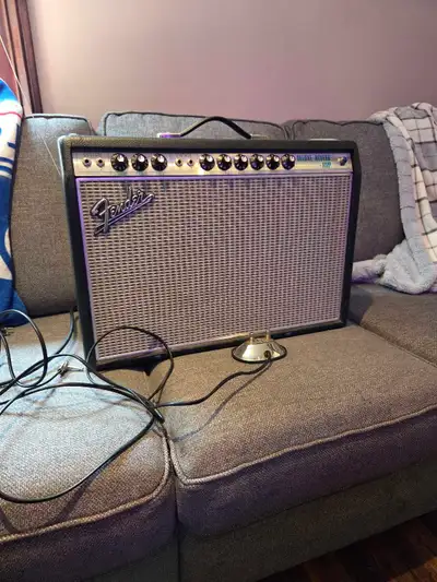 Fender '68 Custom Deluxe Reverb, View more